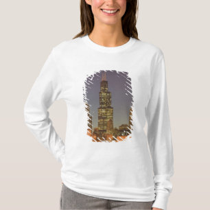USA, Illinois, Chicago: City Skyline / Evening T-Shirt