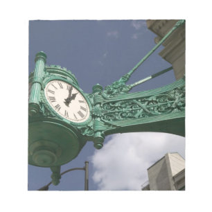 USA, Illinois, Chicago: The Loop: North State Notepad