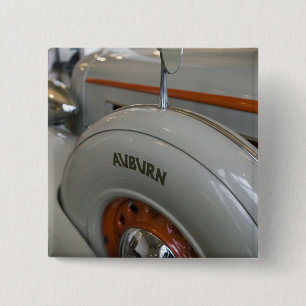 USA, Indiana, Auburn: Auburn, Cord, Duesenberg 13 15 Cm Square Badge