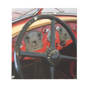 USA, Indiana, Auburn: Auburn, Cord, Duesenberg 2 Notepad