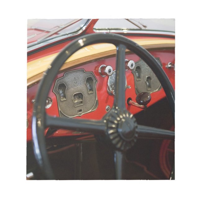 USA, Indiana, Auburn: Auburn, Cord, Duesenberg 2 Notepad (Front)