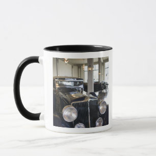 USA, Indiana, Auburn: Auburn, Cord, Duesenberg 6 Mug