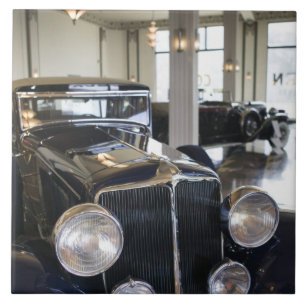USA, Indiana, Auburn: Auburn, Cord, Duesenberg 6 Tile