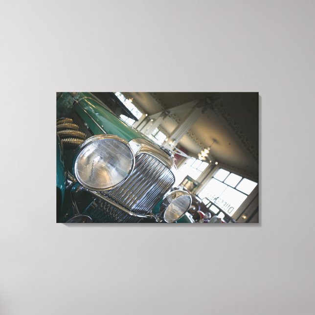 USA, Indiana, Auburn: Auburn, Cord, Duesenberg Canvas Print (Front)