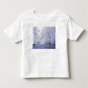 USA, Kentucky, Louisville. Snow covered Toddler T-Shirt