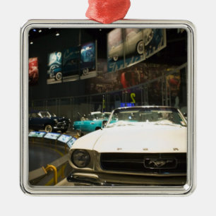USA, Michigan, Detroit: Ford Rouge Factory Tour, Metal Tree Decoration