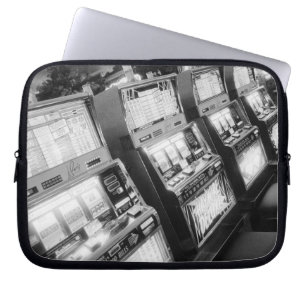 USA, Nevada, Las Vegas: Casino Slot Machines / Laptop Sleeve