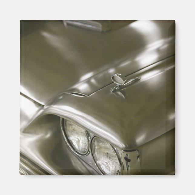 USA, Ohio, Cleveland: Western Reserve Historical Magnet (Front)