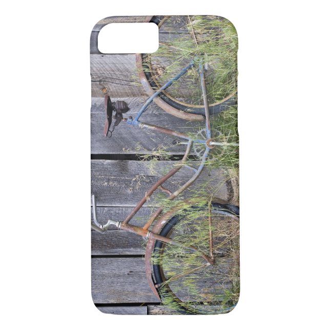 USA, Oregon, Bend. A dilapidated old bike Case-Mate iPhone Case (Back)