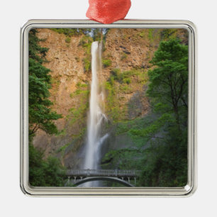 USA, Oregon, Columbia River Gorge, Multnomah Metal Tree Decoration