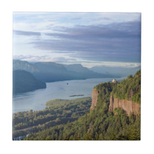 USA, Oregon, Columbia River Gorge, Vista House Tile