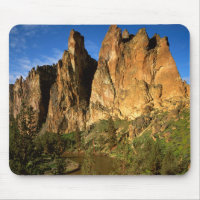 USA, Oregon, Granite Cliffs At Smith Rock State