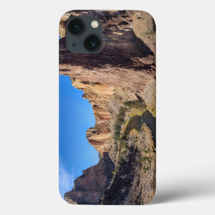 USA, Oregon, Smith Rock State Park iPhone 13 Case