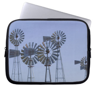 USA, TEXAS, Lubbock: American Wind Power Centre Laptop Sleeve