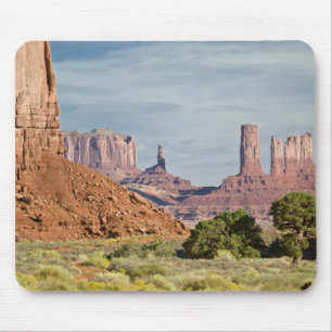 USA, Utah, Monument Valley Navajo Tribal Park. Mouse Pad