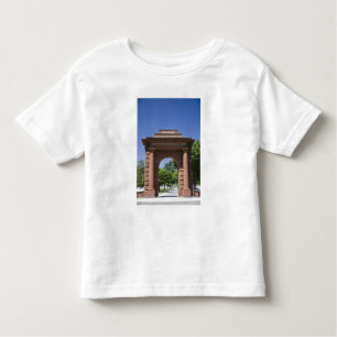 USA, VA, Arlington. McClellan Gate at Arlington Toddler T-Shirt