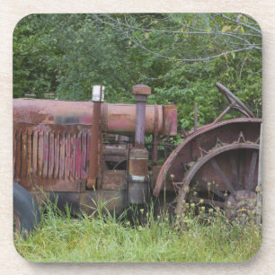 USA, Vermont, MANCHESTER: Antique Farm Tractor Coaster