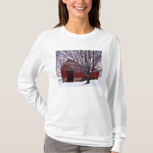 USA, Virginia, Fairfax County, Barn and Maple T-Shirt