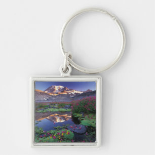 USA, Washington, Mt. Rainier NP, sunrise, Key Ring