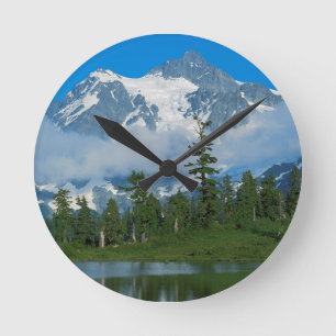 USA, Washington, North Cascades National Park 10 Round Clock