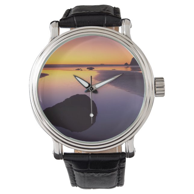 USA, Washington, Olympic Peninsula Watch (Front)