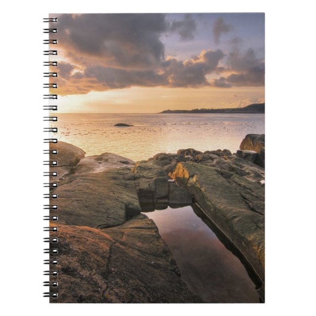 USA, Washington, San Juan Islands.  A dramatic 2 Spiral Notebook (Front)