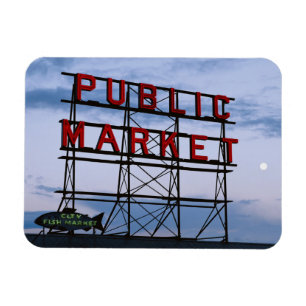 USA, Washington, Seattle, Pike Street Market Magnet
