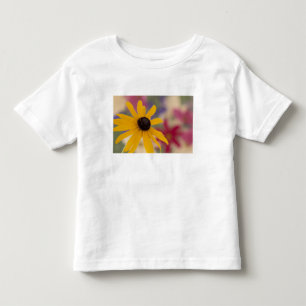 USA, Washington State Garden flower, studio Toddler T-Shirt
