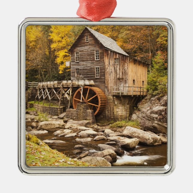 USA, West Virginia, Clifftop. Babcock State 2 Metal Tree Decoration (Front)