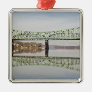 USA, WV, Parkersburg. Parkersburg-Belpre Metal Tree Decoration