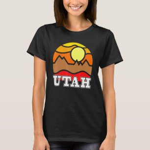 Utah Retro Mountain Sunset Outdoor Vanlife Explore T-Shirt