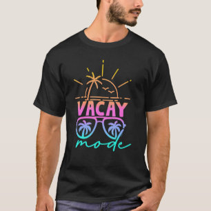 Vacay Vibes 2022 For Summer Vacation T-Shirt