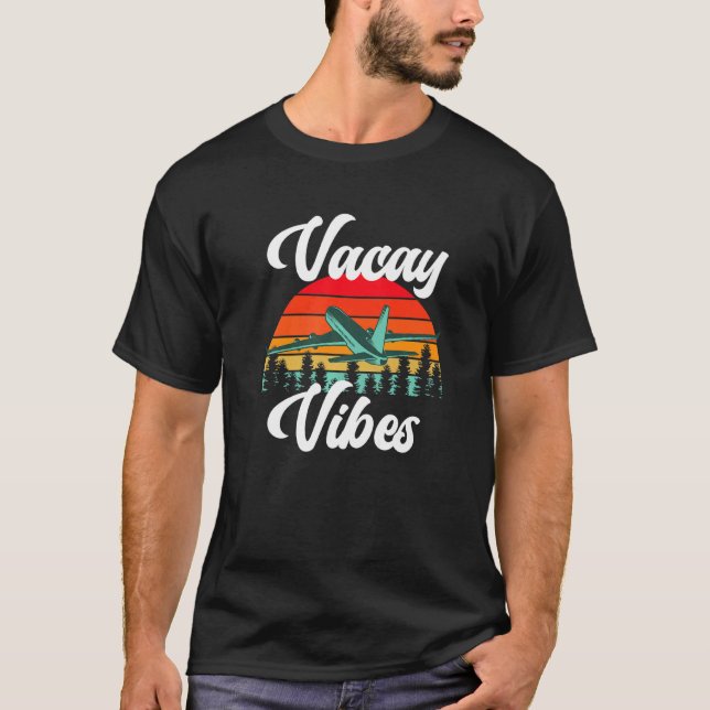 Vacay Vibes Retro Beach Vacation Summer Quote Airp T-Shirt (Front)