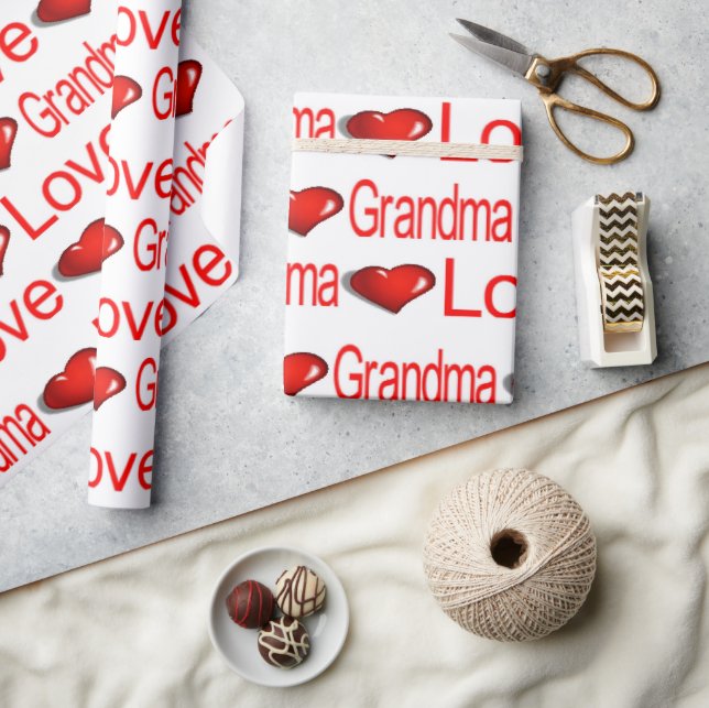 Valentine's Day Wrapping Paper Love Grandma Hearts (Crafts)