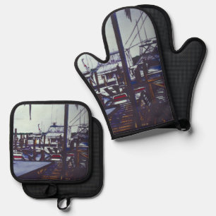 Valentine's View, Harbour Island Oven Mitt & Pot Holder Set