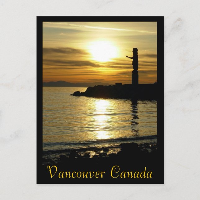 Vancouver Souvenir Postcards Totem Pole Landmarks (Front)