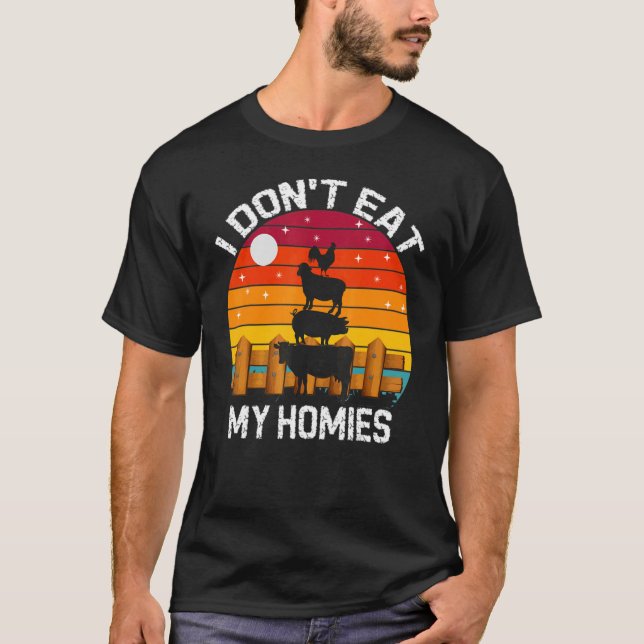 Vegetarian I Don't Eat My Homies, Funny Vegan Retr T-Shirt (Front)