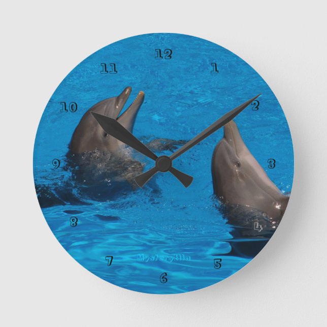 "verspielte Zeit" by mysteryella Round Clock (Front)