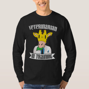 Veterinarian In Training Animal Doctor Future Vet  T-Shirt