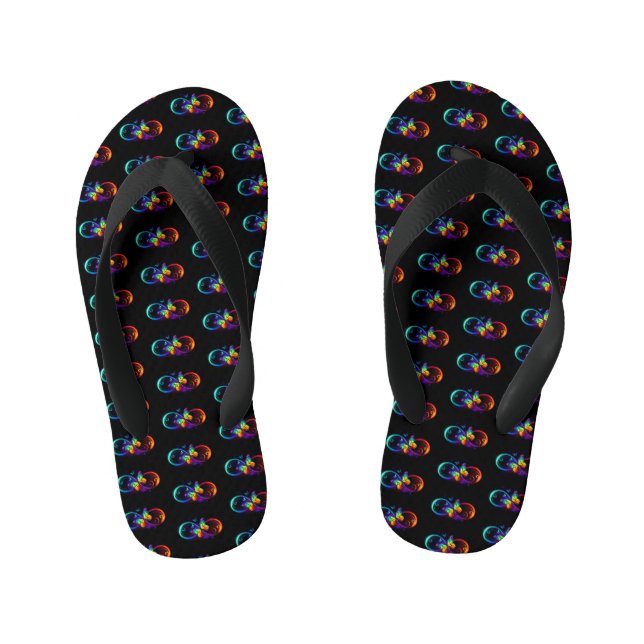 Vibrant infinity with rainbow butterfly on black kid's jandals (Footbed)