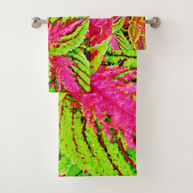 Vibrant Nature Leaves Pattern Bath Towel Set (Insitu)