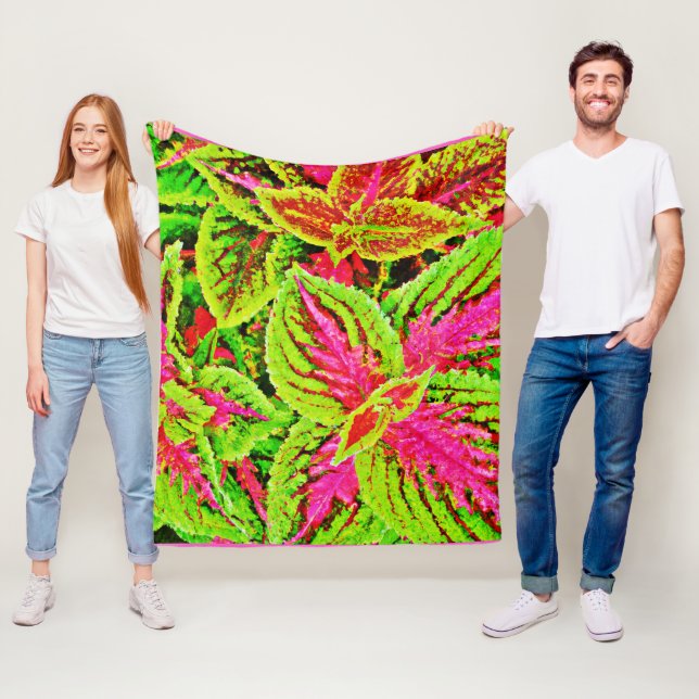 Vibrant Nature Leaves Pattern Fleece Blanket (In Situ)