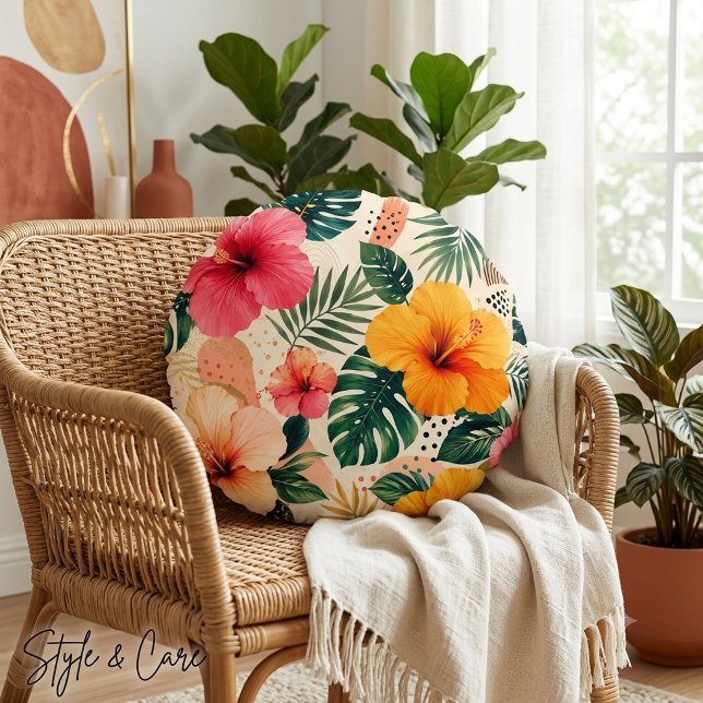 Vibrant Tropical Hibiscus Floral Seamless Pattern Round Cushion (Vibrant Tropical Hibiscus Floral Seamless Pattern Round Pillow)