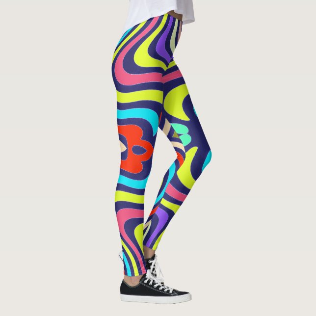 Vibrant Wavy Symmetry Pattern Leggings (Right)