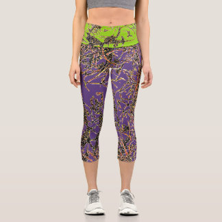 VIBRATIOUS capris in PURPLE/BRAT