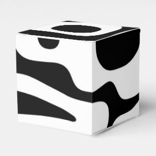 Vice Grip: Abstract Black & White Favour Box