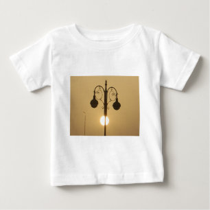 Victorian Charm: Vintage Streetlight Lamp Posts  Baby T-Shirt