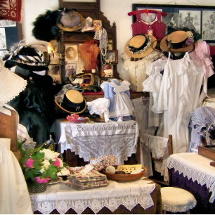 VICTORIAN ENGLAND WRAPPING PAPER SHEET