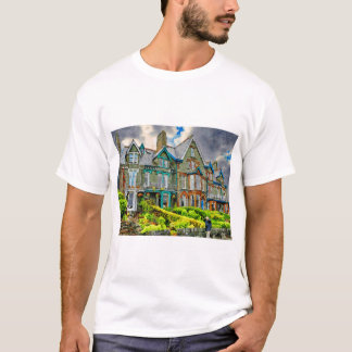 Victorian house in Keswick painted in watercolor T-Shirt