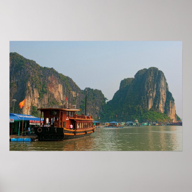 Vietnam, Ha Long Bay Poster (Front)